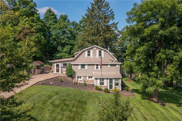5551 CLAYTONA DRIVE, Bethel Park, PA 15102