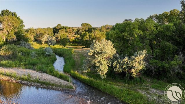 9786 US Highway 212, Joliet, MT 59041