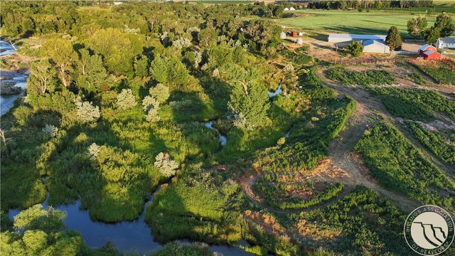 9786 US Highway 212, Joliet, MT 59041