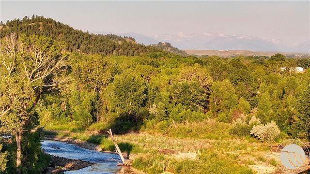 9786 US Highway 212, Joliet, MT 59041