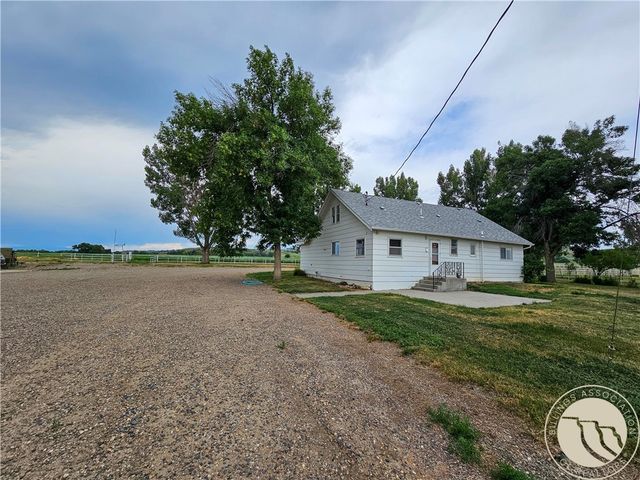 9786 US Highway 212, Joliet, MT 59041