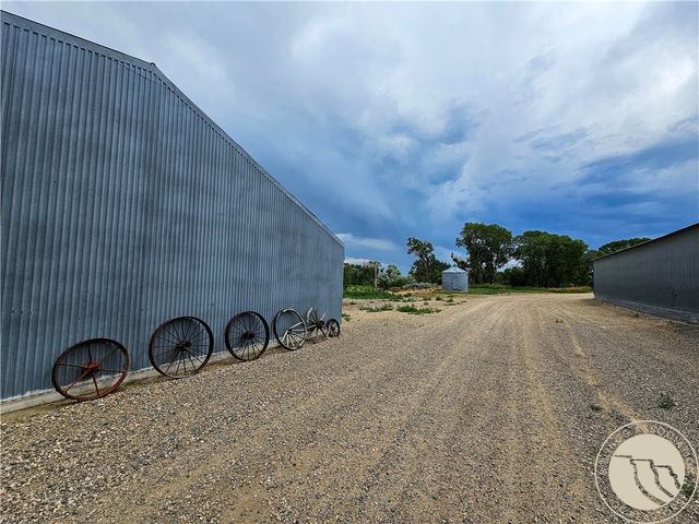 9786 US Highway 212, Joliet, MT 59041