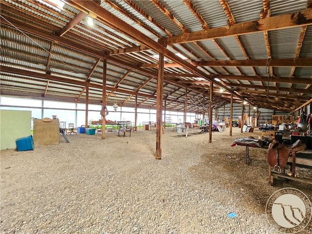 9786 US Highway 212, Joliet, MT 59041