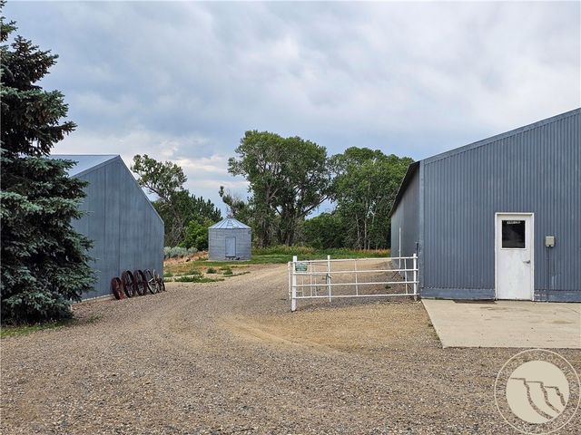9786 US Highway 212, Joliet, MT 59041
