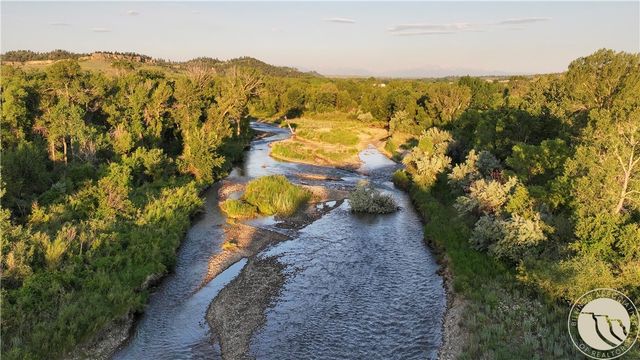 9786 US Highway 212, Joliet, MT 59041