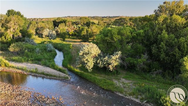 9786 US Highway 212, Joliet, MT 59041