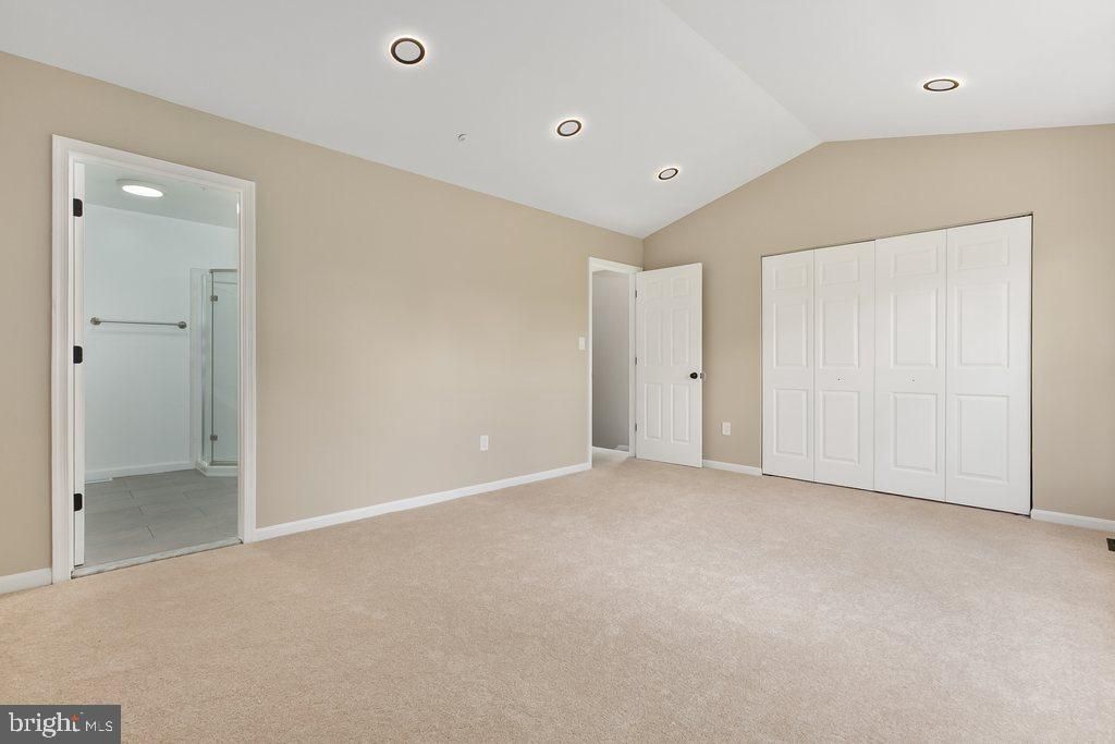 Image 12 of property listing at 3742 COLLEGE AVE #E1, Ellicott City, MD 21043