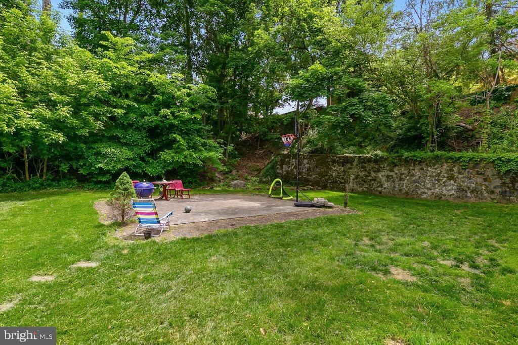 Image 24 of property listing at 3742 COLLEGE AVE #E1, Ellicott City, MD 21043