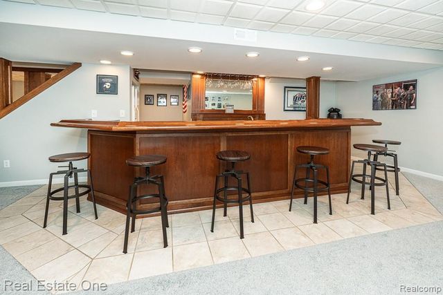 582 Bloomer Ridge Drive, Rochester, MI 48307