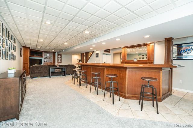582 Bloomer Ridge Drive, Rochester, MI 48307
