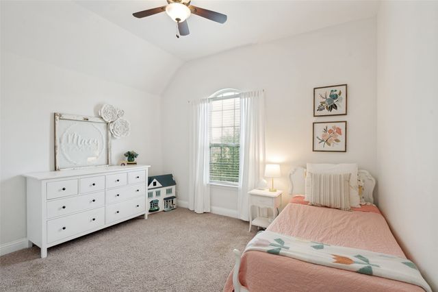 107 Meadow View Drive, Mckinney, TX 75071