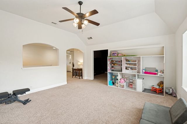 107 Meadow View Drive, Mckinney, TX 75071
