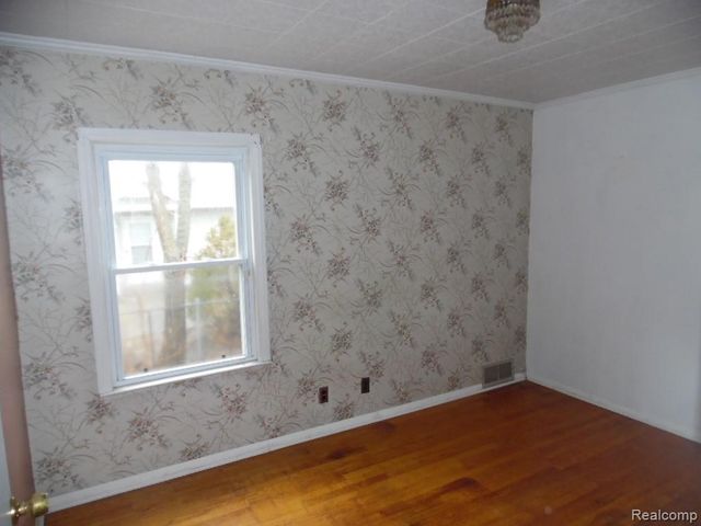 26338 Wolverine Street, Madison Heights, MI 48071