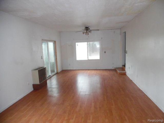 26338 Wolverine Street, Madison Heights, MI 48071