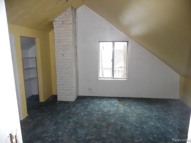 26338 Wolverine Street, Madison Heights, MI 48071