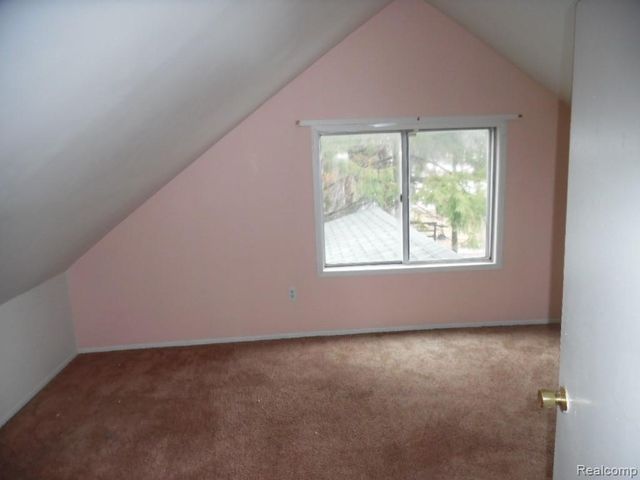 26338 Wolverine Street, Madison Heights, MI 48071