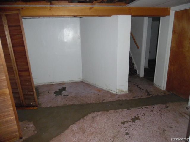 26338 Wolverine Street, Madison Heights, MI 48071