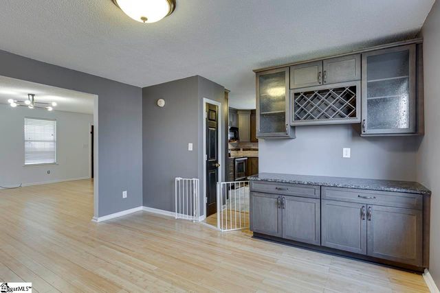 1301 Winding Way, Taylors, SC 29687