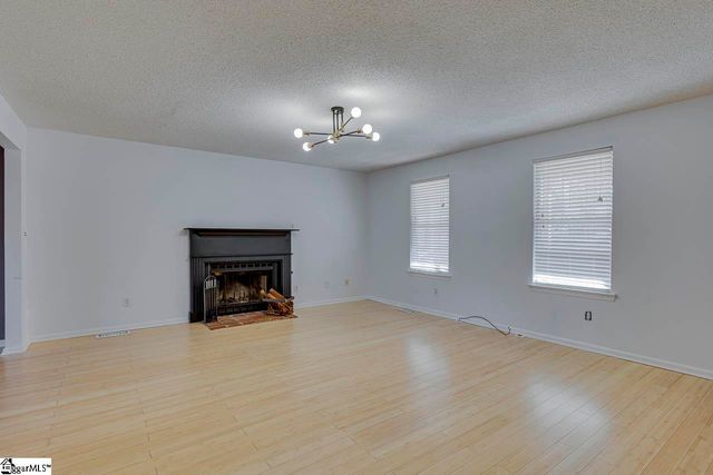 1301 Winding Way, Taylors, SC 29687