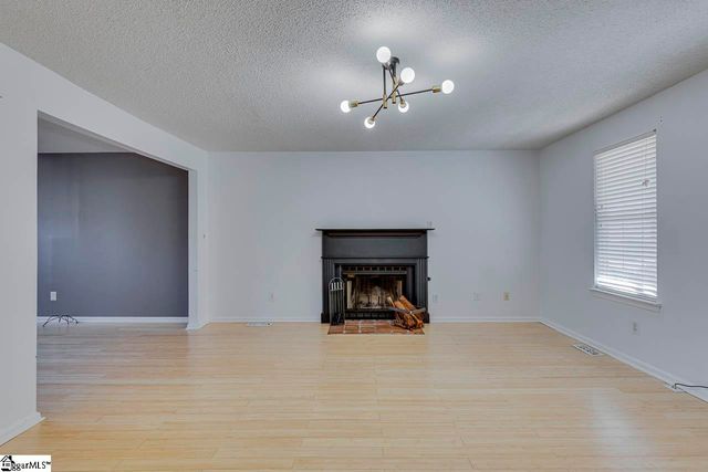 1301 Winding Way, Taylors, SC 29687