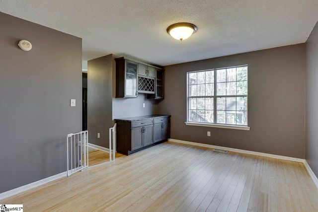 1301 Winding Way, Taylors, SC 29687