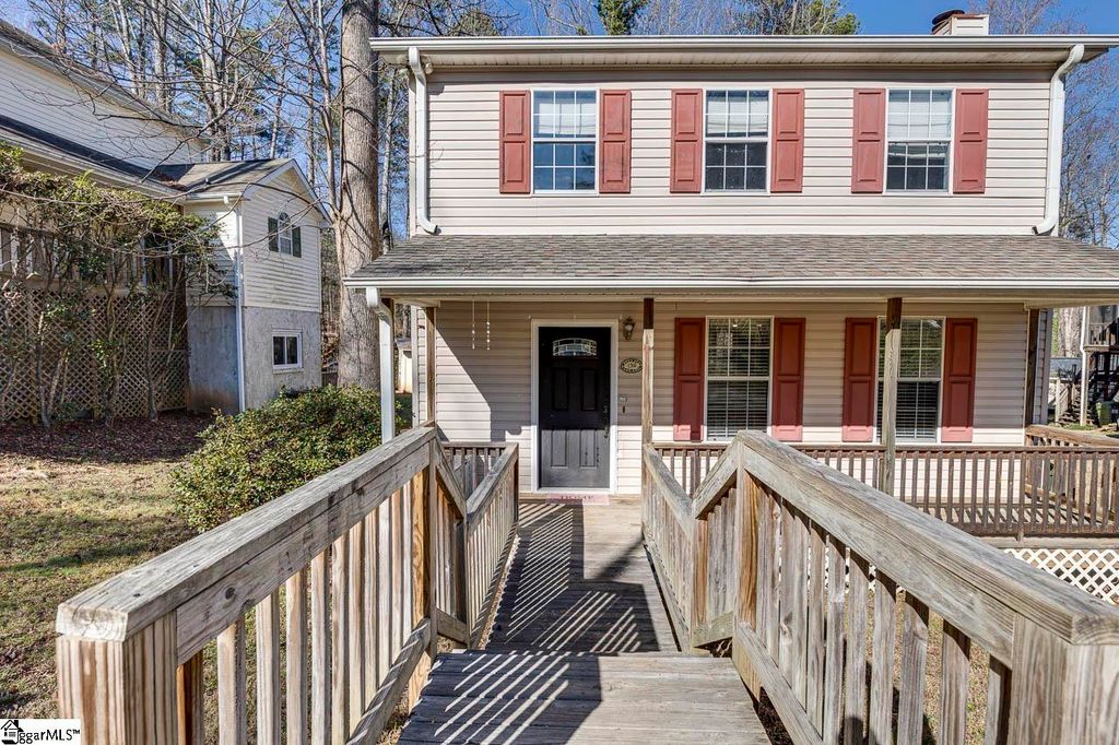 1301 Winding Way, Taylors, SC 29687