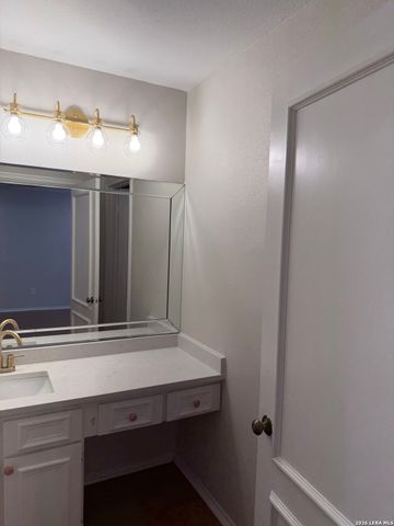 7815 Broadway Apt 404D, San Antonio, TX 78209