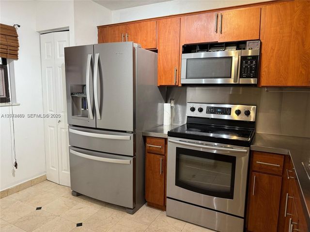 20800 NE 8th Court 206-17, Miami, FL 33179