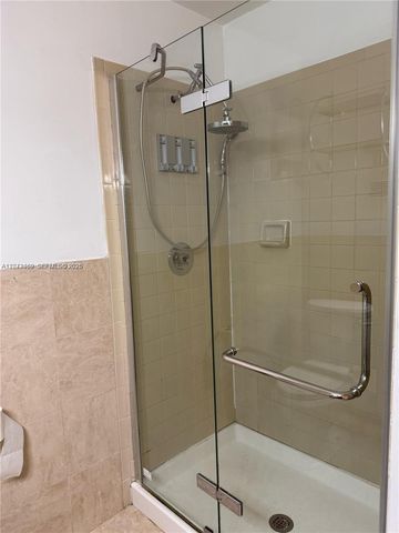 20800 NE 8th Court 206-17, Miami, FL 33179