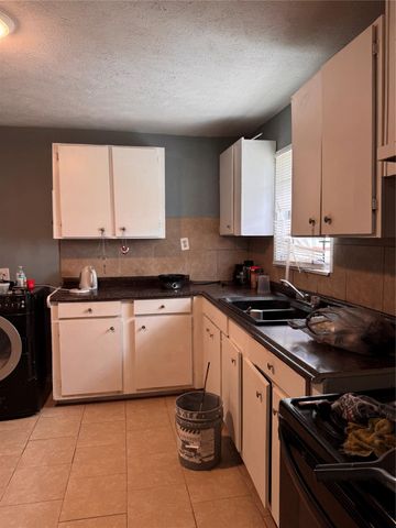 7924 Way Street, Houston, TX 77028