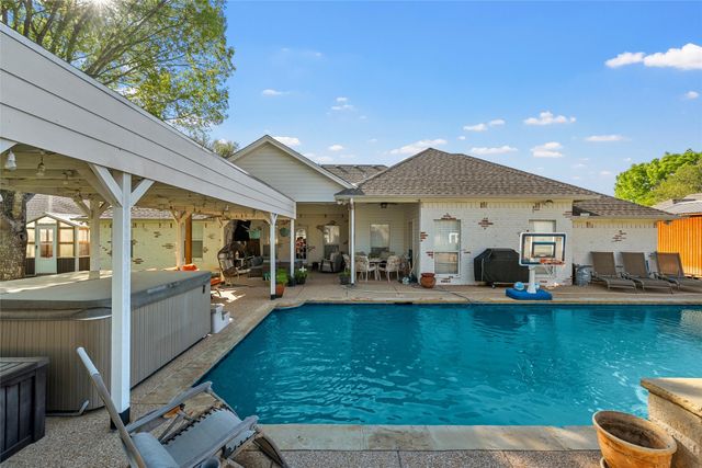 605 Gibraltar Lane, Lorena, TX 76655