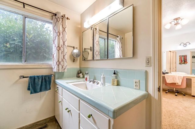 22179 Avenue 21, Madera, CA 93638