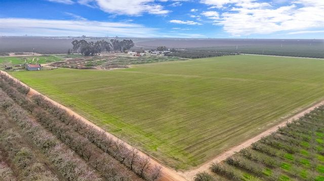 22179 Avenue 21, Madera, CA 93638