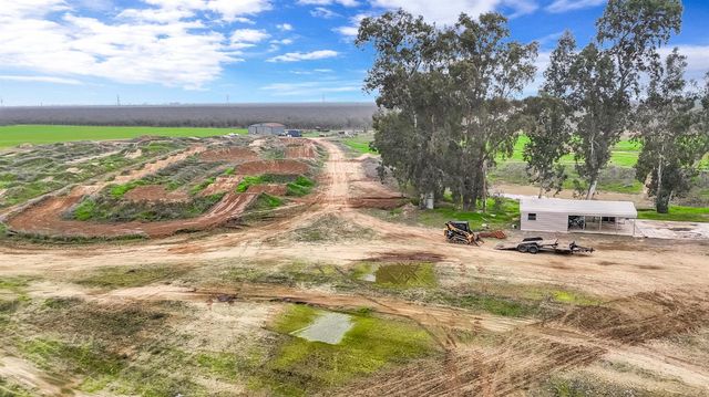 22179 Avenue 21, Madera, CA 93638