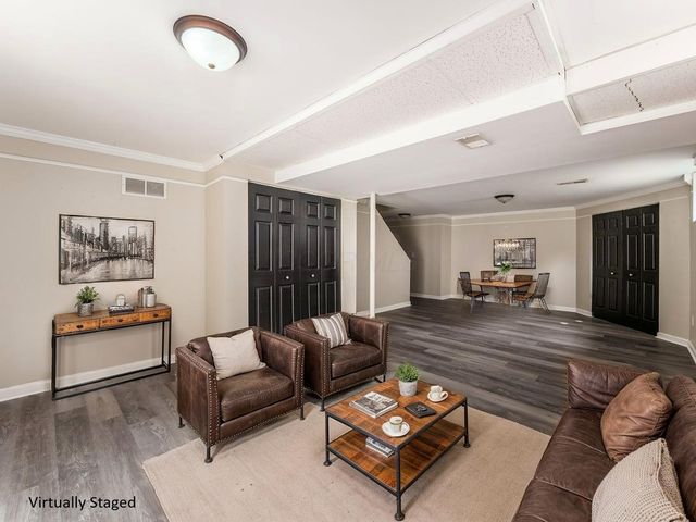 124 Long Hollow Drive, Pataskala, OH 43062
