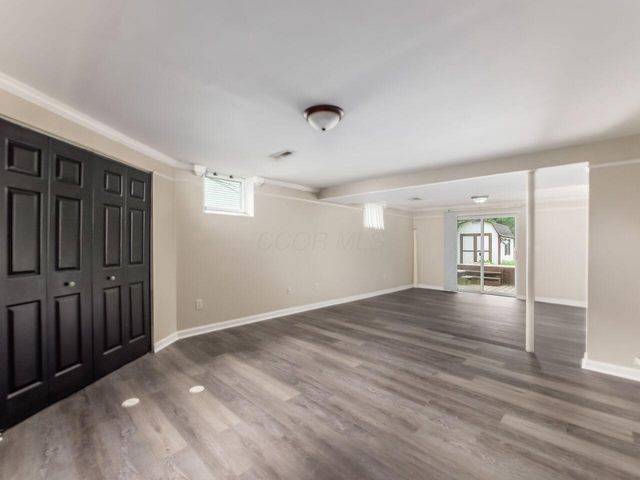 124 Long Hollow Drive, Pataskala, OH 43062
