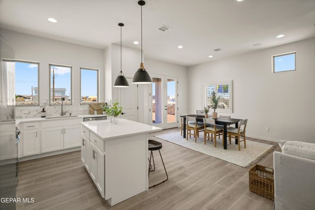 729 Paseo Modesto Drive, Horizon City, TX 79928