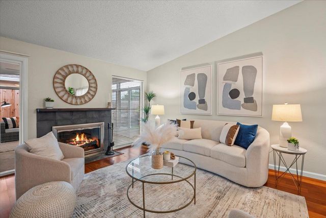 1350 N Cabrillo Highway, Half Moon Bay, CA 94019