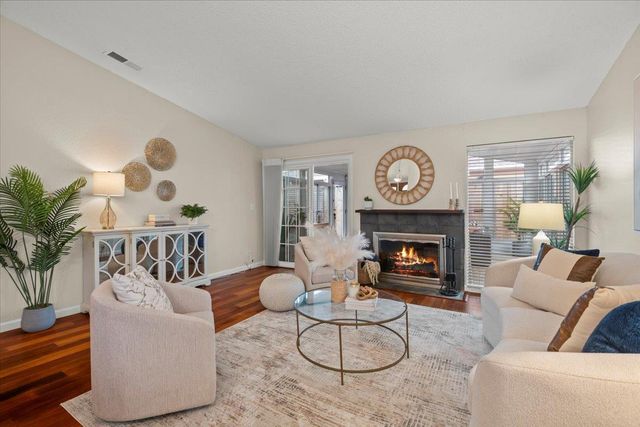 1350 N Cabrillo Highway, Half Moon Bay, CA 94019