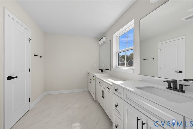 18707 Holly Crest Dr, Moseley, VA 23120