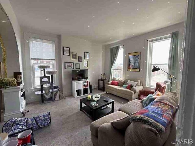 1053 - 1057 S Vandeventer Avenue, St Louis, MO 63110