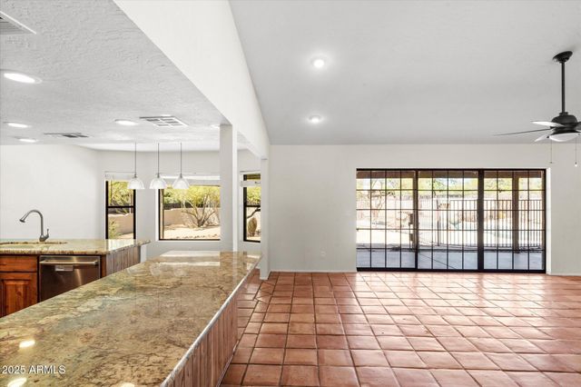 6006 E WILDCAT Drive, Cave Creek, AZ 85331