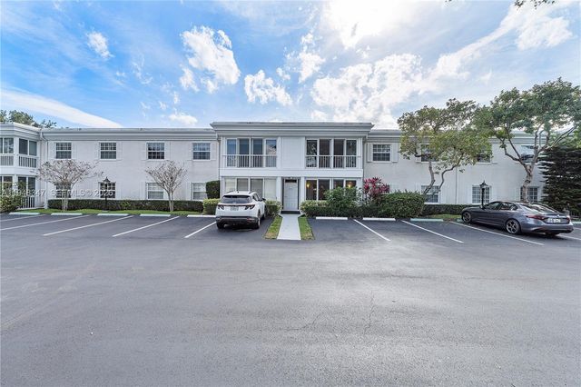 6261 Bay Club Dr 2, Fort Lauderdale, FL 33308