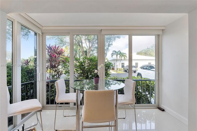 6261 Bay Club Dr 2, Fort Lauderdale, FL 33308