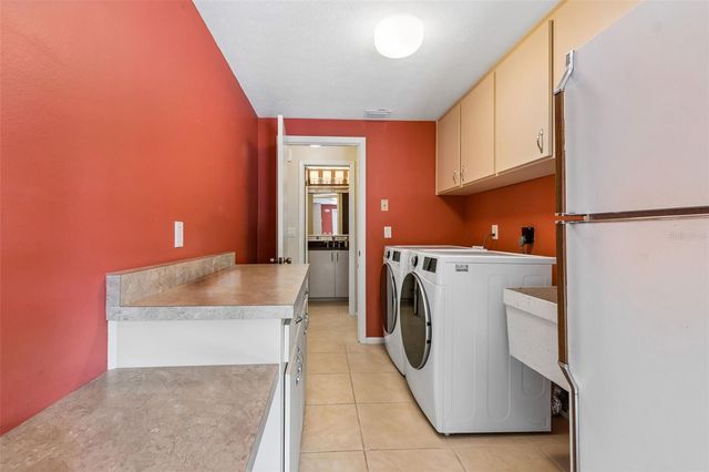4407 CARROLLWOOD VILLAGE DRIVE, Tampa, FL 33618