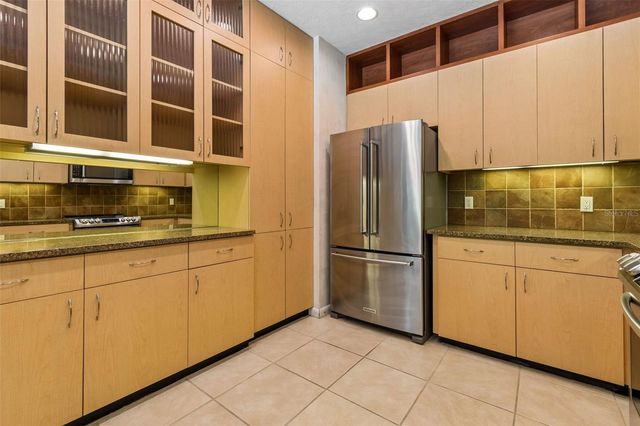 4407 CARROLLWOOD VILLAGE DRIVE, Tampa, FL 33618