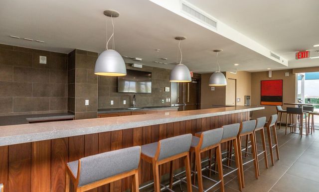 729 NW 2 Street 1001, Miami, FL 33128