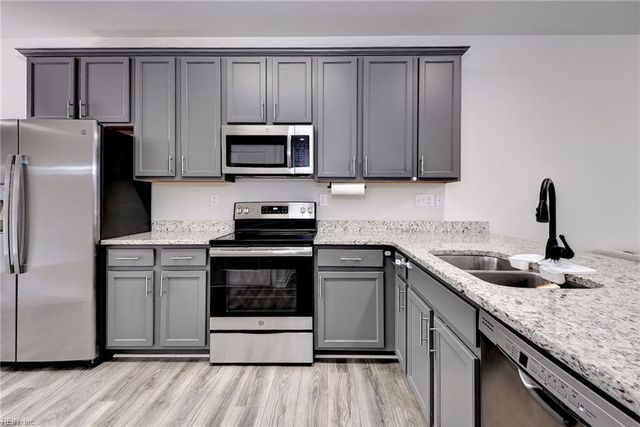 2008 Chartwell DR, Newport News, VA 23608
