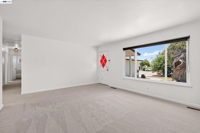 36740 Theta Ct, Fremont, CA 94536