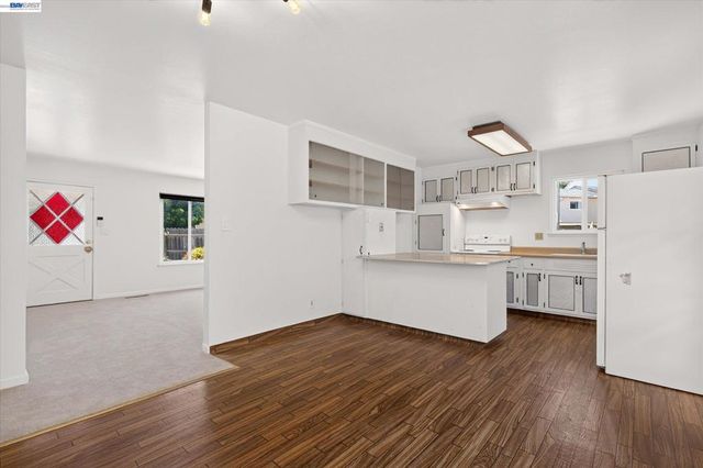 36740 Theta Ct, Fremont, CA 94536